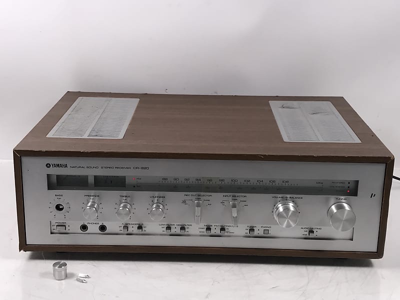 Vintage Yamaha CR-820 AM/FM Natural Sound Stereo Receiver