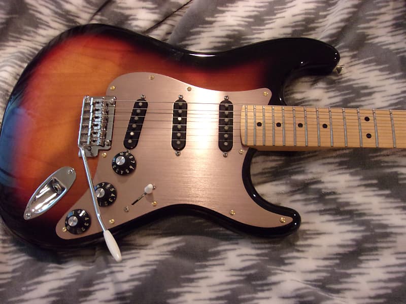 Fender Player Stratocaster 2020 - Sunburst image 1