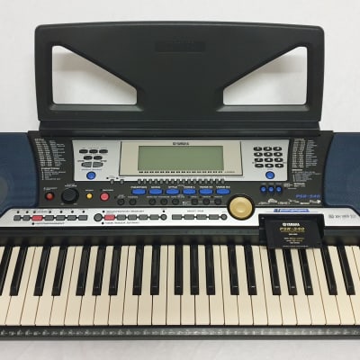 Keyboard Yamaha PSR 540 + Music Rest + Diskette + Adapter