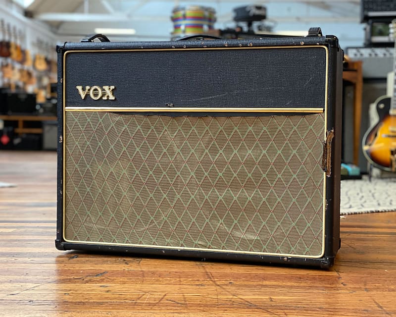 Vox AC30CC2X Custom Classic 2-Channel 30-Watt 2x12