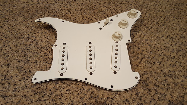Mim shop strat pickguard