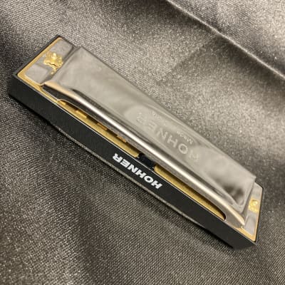 New Hohner Old Standby Harmonica /w Case and Online Lessons - A image 8