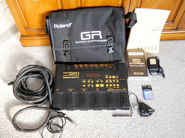 GUITAR SYNTHESIZER : Roland GR 1 | Reverb