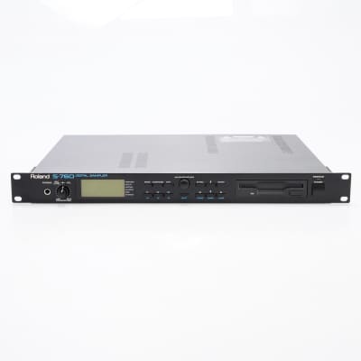 Roland S-760 16-Bit 32MB Digital Sampler w/ Manual MIDI Cables #53080