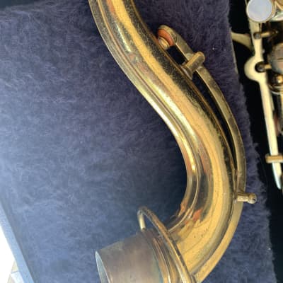 The Buescher Aristocrat Art Deco series I 1937 tenor saxophone with case image 12