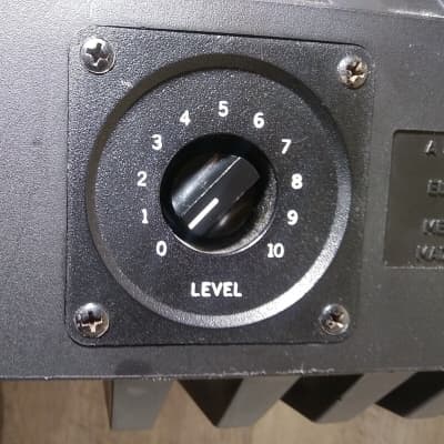 Peavey Impulse II Used Monitor Commercial Speaker 4.5" Two Way Black 16 Ohms 200W RMS Tested image 7