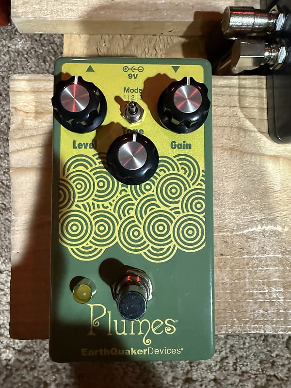 EarthQuaker Devices Plumes Small Signal Shredder
