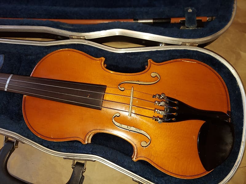 Kiso Suzuki No.7 sized 1/2 violin with case, Japan 1979