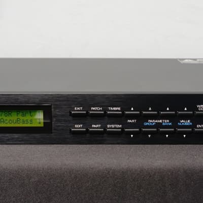 Roland D-110 80's MIDI Multi Timbral Sound Module 1U Rack Synthesiser - 100V