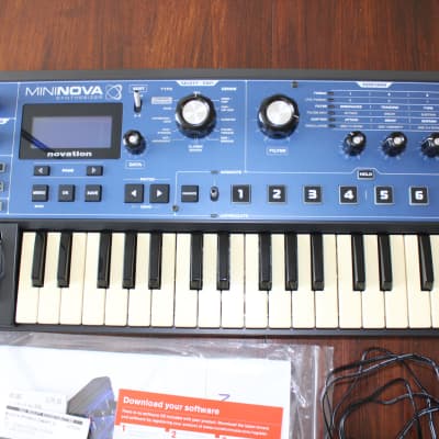 Novation MiniNova 37-Key 18-Voice Synthesizer 2012 - Present - Blue