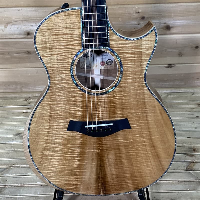 Taylor Custom GA Koa Acoustic Guitar - Natural