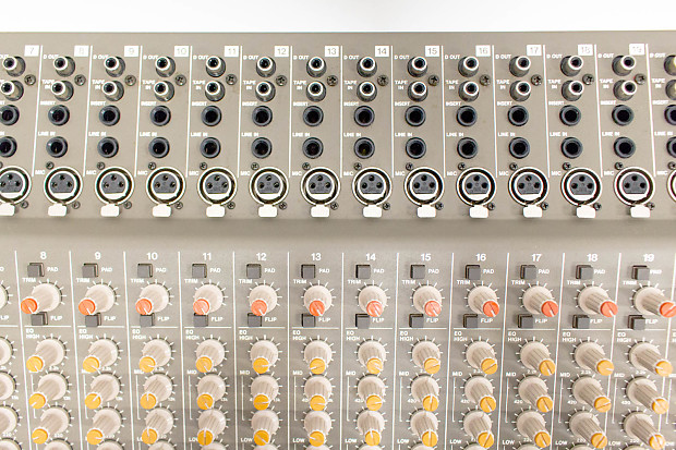 Tascam M-2524 24 Channel / 8 Bus Analog Multitrack Mixer Mixing