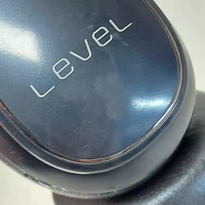 Samsung Level On image 10