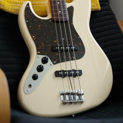 Fender Japan Jazz Bass Left JB62/LH フェンダ Fender Japan Jazz Bass Left JB62/LH フェンダ - メルカリ