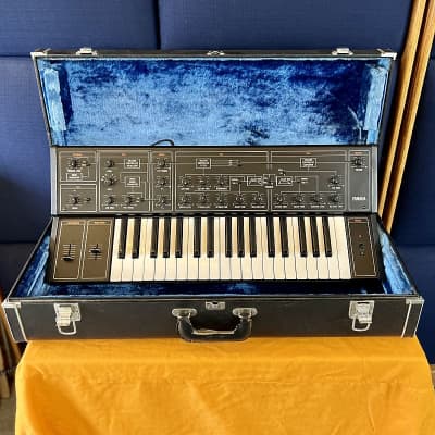 Yamaha CS-10 Monophonic Synthesizer 1977 - Black image 2