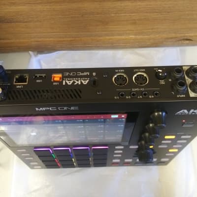 Akai MPC One Standalone MIDI Sequencer 2020 - Present - Black image 16