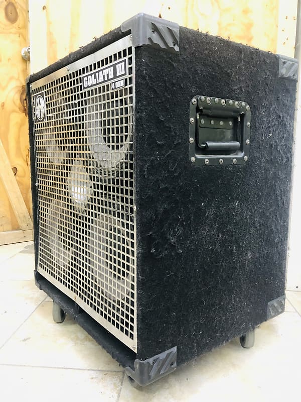 SWR Goliath III 700-Watt 4-Ohm 4x10