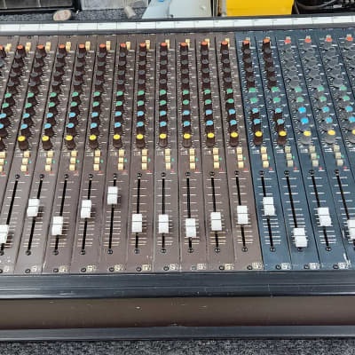 Roland PA-150 アナログミキサー スプリングリバーブ内蔵　137 Roland PA-150 アナログミキサー アンプ パラメトリックEQ
