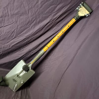 3 string online shovel guitar