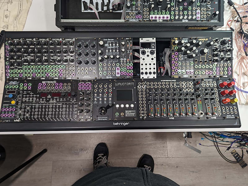 Amazon.com: Behringer Eurorack Go Mobile 2x140 HP Eurorack