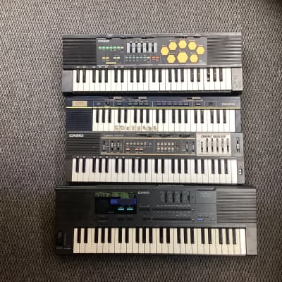 LOT - Casio Keyboards MT-520, MT-36, MT-100, HT-700