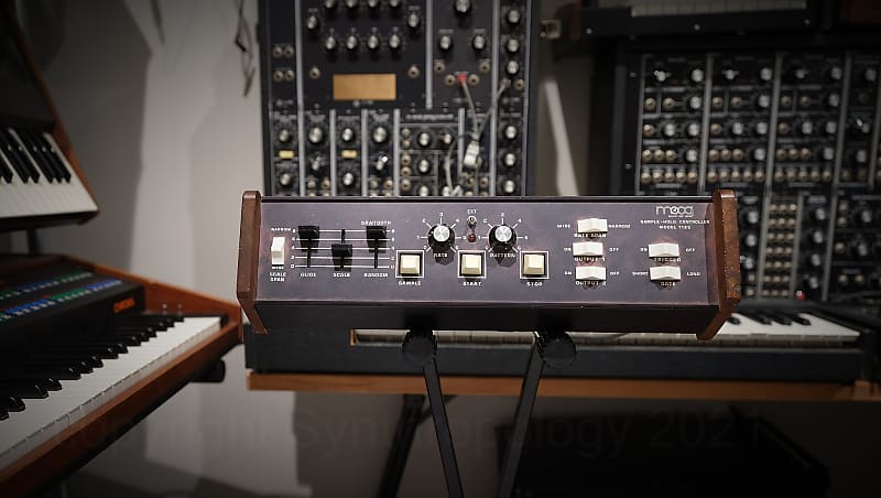 Moog 1125   sample and hold AMAZING unit. Lots of  (unexpected) fun Super rare. Fantastic condition! image 1