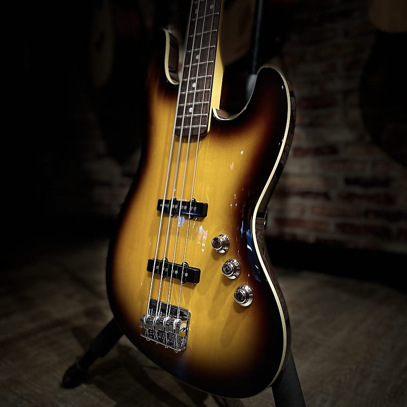 Fender Made in Japan Aerodyne Special Jazz Bass (Chocolate Burst)-