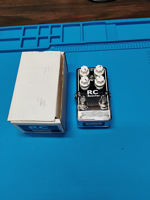 Xotic RC Booster V2