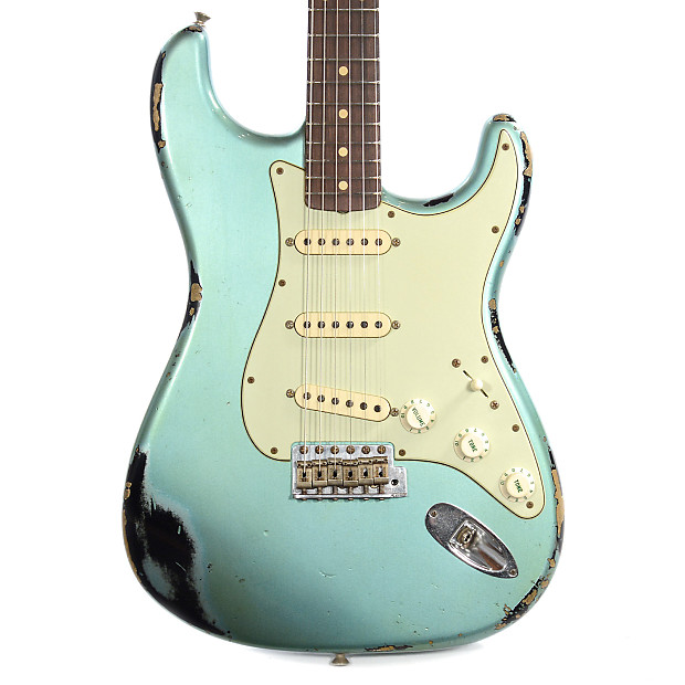 Fender Custom Shop 1962 Stratocaster Heavy Relic Faded Teal Green Metallic Over Black Serial 82186