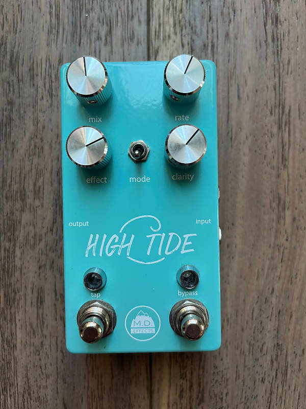 M.D. Effects High Tide Ambient Stereo Chorus/Reverb/Delay Reverb