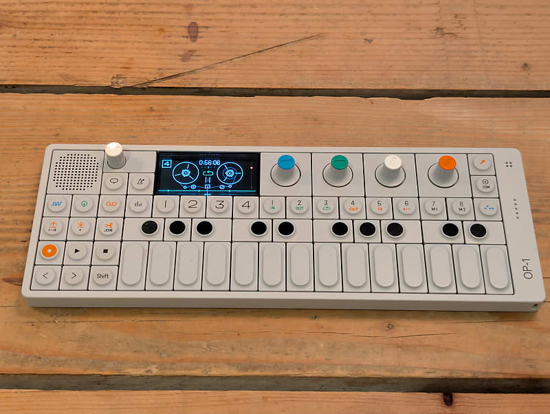 鍵盤楽器 teenage engineering OP-1 Teenage Engineering OP-1 Field