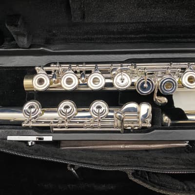 Haynes AF680-BO Intermediate Open-Hole Flute with Offset G and B Foot image 4