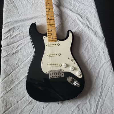 Fender American Standard Stratocaster 1986 - 2000 | Reverb
