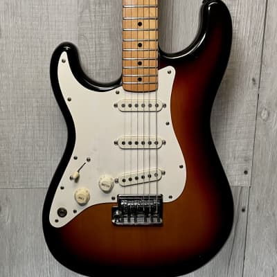 Fender Standard Stratocaster Left-Handed (1983 - 1984