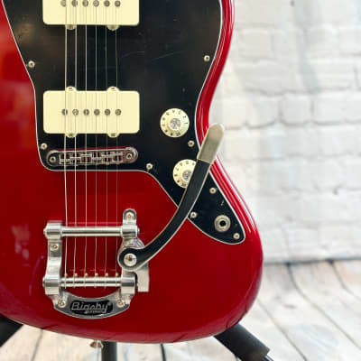 Fender Limited Edition American Special Jazzmaster with Bigsby Vibrato 2016 - Candy Apple Red image 3