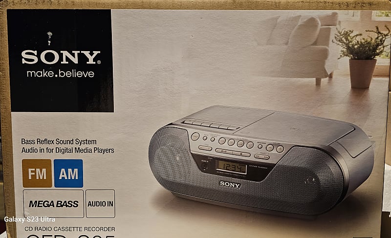 Sony CFD-F10 Boom Box CD Radio Cassette Recorder Mega Bass 