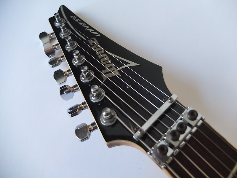 Ibanez Universe UV777P - Made in Japan - Steve Vai Signature