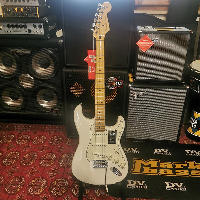 Fender player stratocaster 2023 - polar white | Reverb