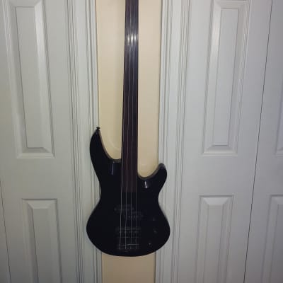 Samick Artist Series Fretless 4 string Bass Guitar, Black, Excellent Condition! image 3