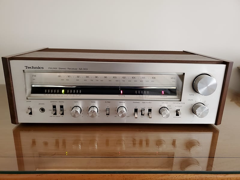 Fully restored 1980 Technics SA-303 AM/FM Receiver / Amplifier image 1