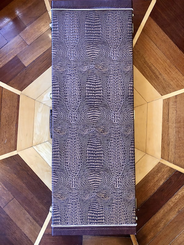 NEW TOURTEK WOODEN CASE FOR ELECTRIC GUITARS W/ KEY Reverb