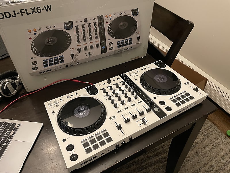 Pioneer DDJ-FLX-6-W パイオニア DJコントローラー　白 Pioneer DJ DDJ-FLX6 4-deck Rekordbox and Serato DJ