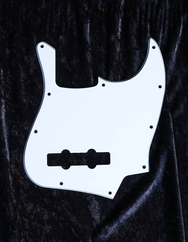 Squire jazz 2024 bass pickguard