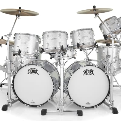 Pearl Masterworks 8 parçalı kontrbas davulPearl Masterworks 8 parçalı kontrbas davul  