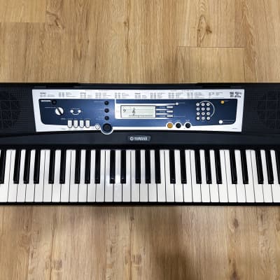 Yamaha ypt-210 Electronic Keyboard portatone 61 Keys, portable