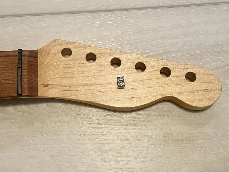 MINT Fender Licensed Warmoth Pau Ferro Telecaster Neck 22 Frets, Factory  Nut | Reverb Deutschland