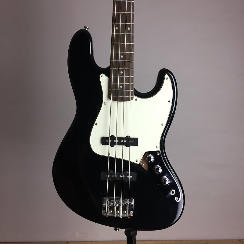 Squier Jazz Bass Standard 2006 Black