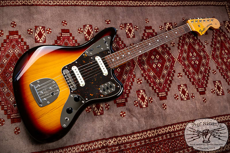 Fender CLASSIC 60S JAGUAR 3TS 2017年製 Fender Made in Japan Traditional 60s Jaguar 3-Color Sunburst