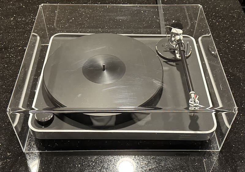 Clearaudio Concept Turntable w/ Verify Tonearm MM Cart (Pick up Only)  			
