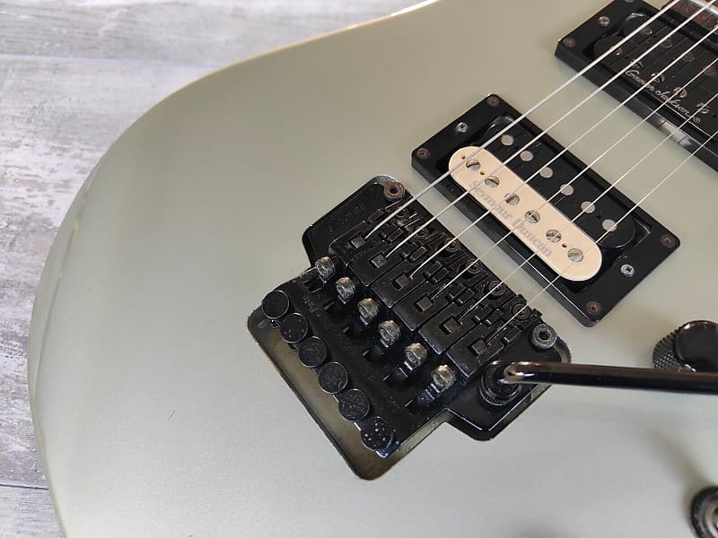 1990's Grover Jackson Japan Neckthrough Soloist (Silver 1990's Grover Jackson Japan Neckthrough Soloist (Silver